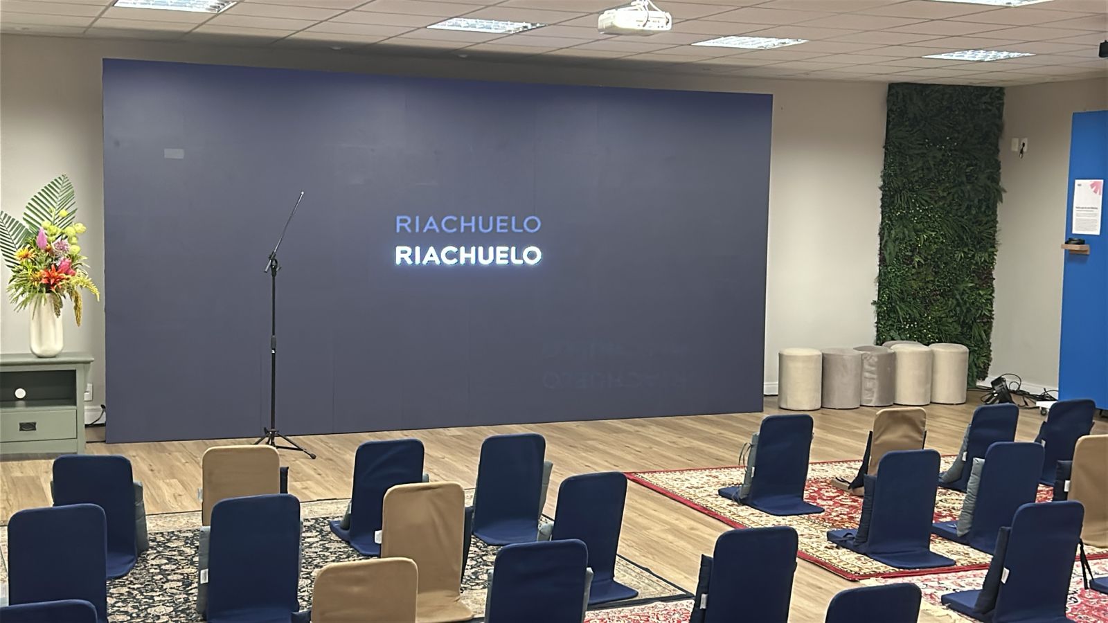 Locação de Totem Digital Interativo, Notebook e Painel de LED para Congressos e Eventos em Portão e Estância Velha