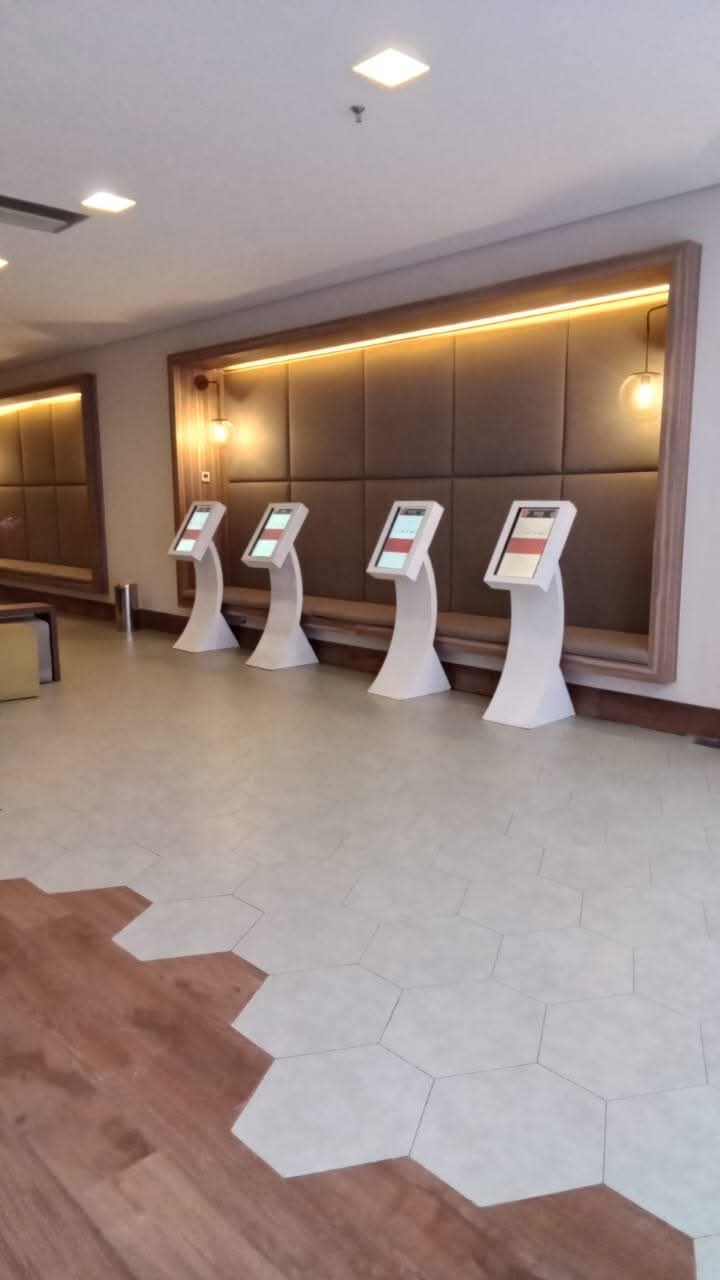 Aluguel de TOTEM INTERATIVO - Aluguel De Totem TOUCH SCREEN - AlUGUEL De TOTEM PARA CREDENCIAMENTO 