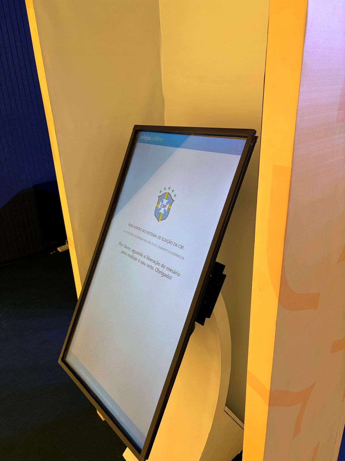 Aluguel de Painel de LED, Telão de LED, TVs Touch Screen, Monitores Profissionais, Projetores e Sistemas de Som para Eventos e Congressos no Rio Grande do Sul em 2026